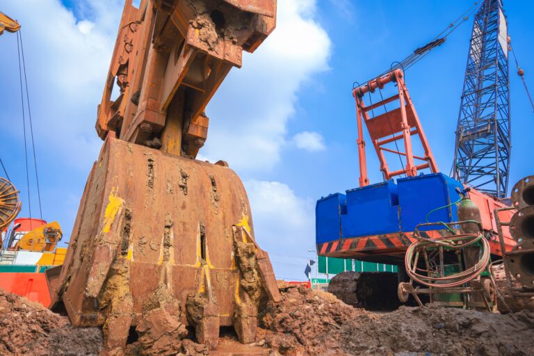 drilling crawler cane with hydraulic diaphragm
